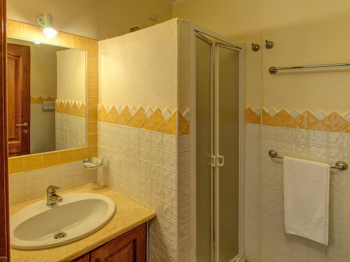 Guest House Dolce Vita Кала Гононе Екстериор снимка